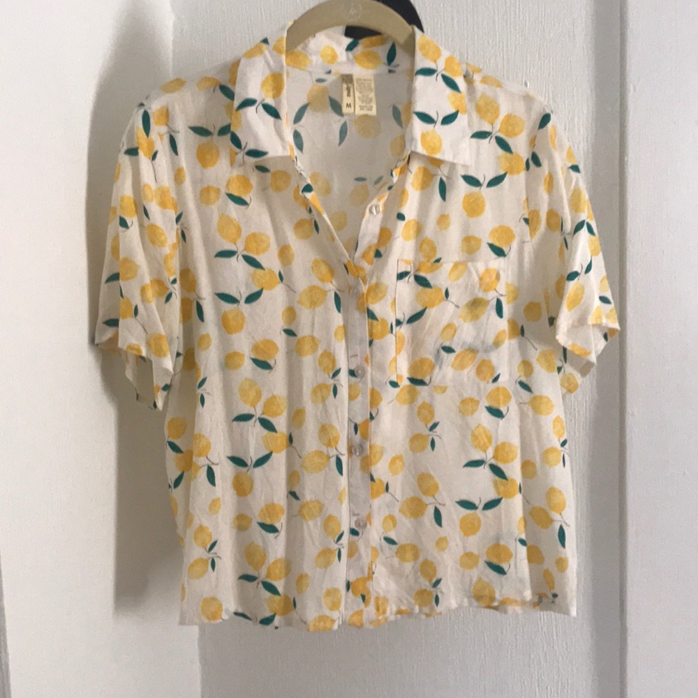 lemon button up